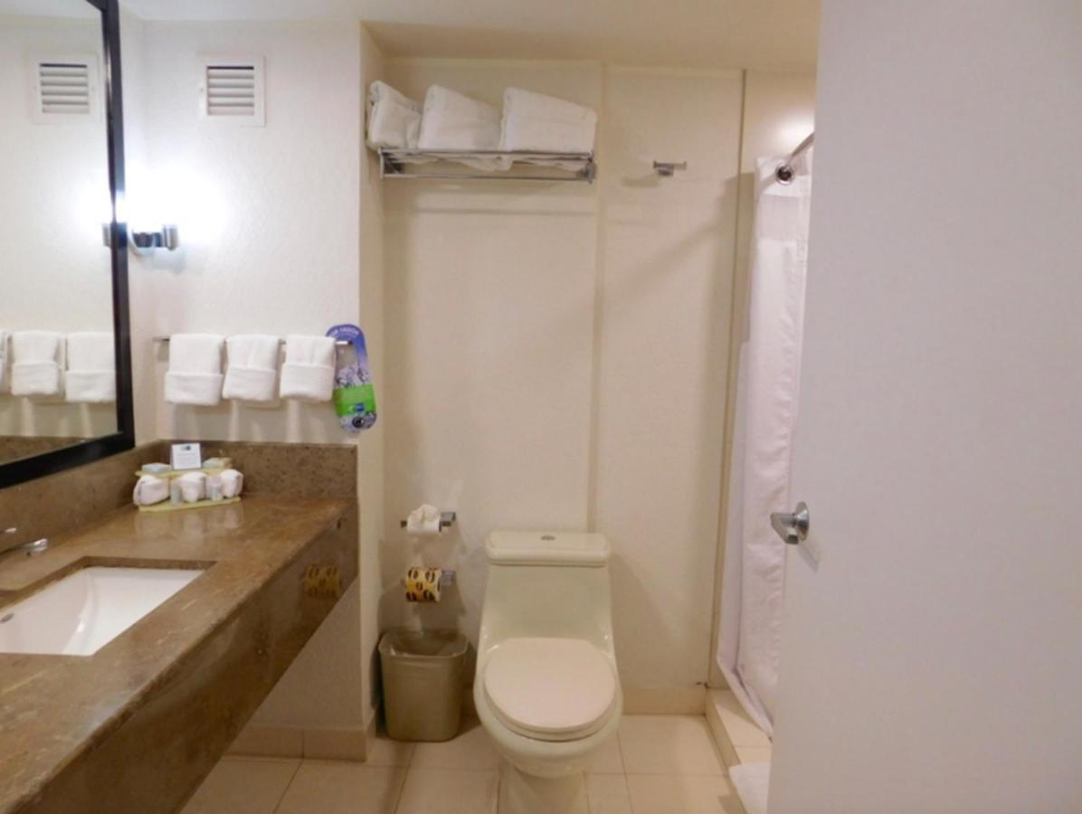 Holiday Inn Express Tuxtla Gutierrez La Marimba By Ihg Екстер'єр фото